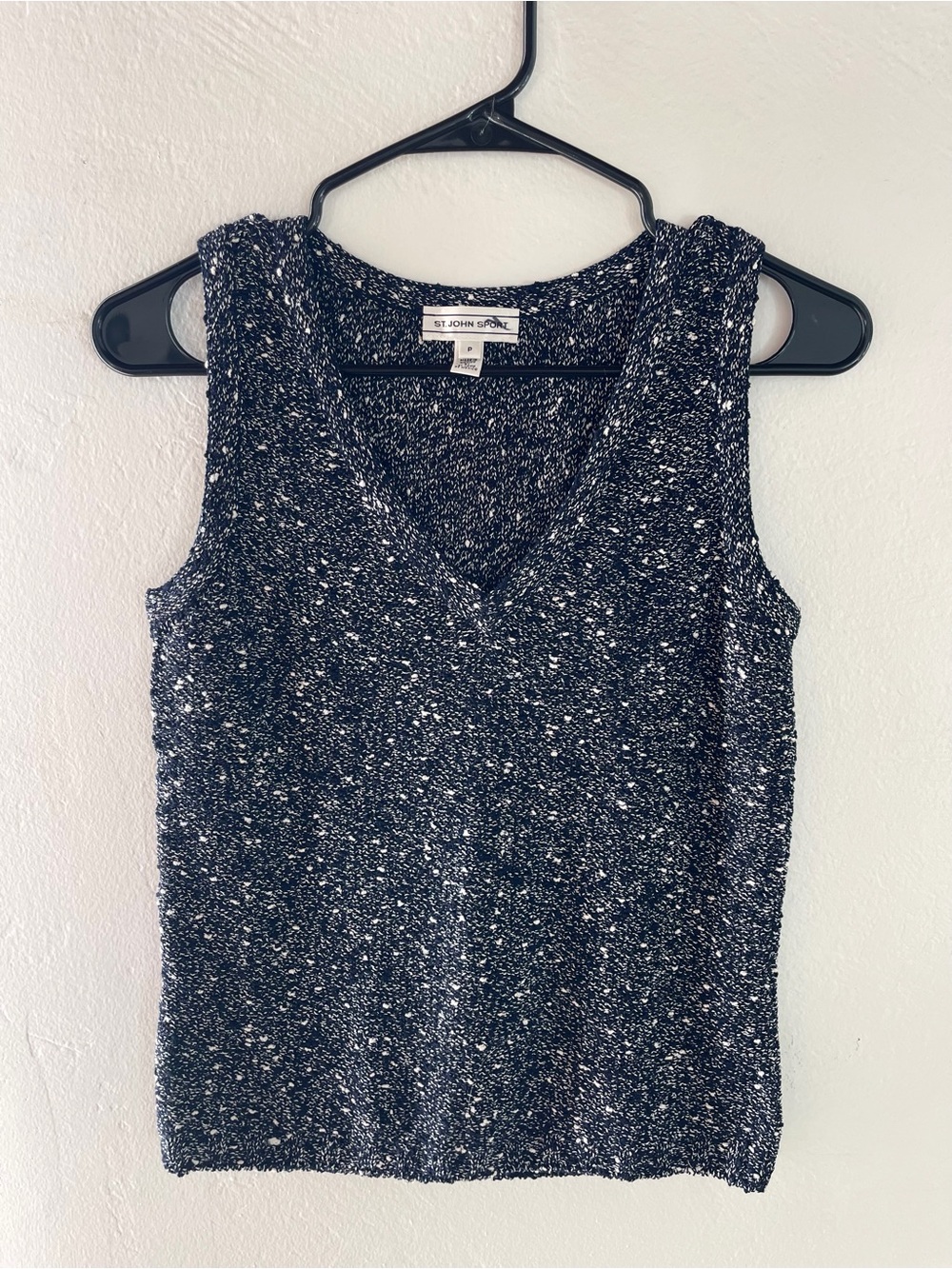St John Sport Knit Tank in Navy Blue + White